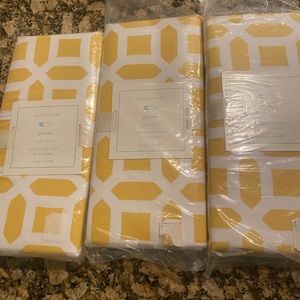 Pottery Barn Kids Crib skirt